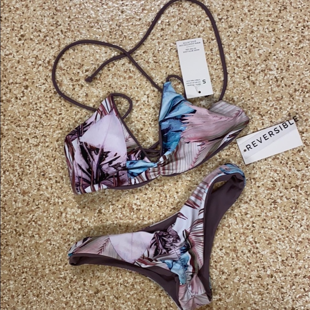 Mama stay reversible bikini